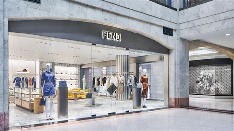 Shops with FENDI in Palma title